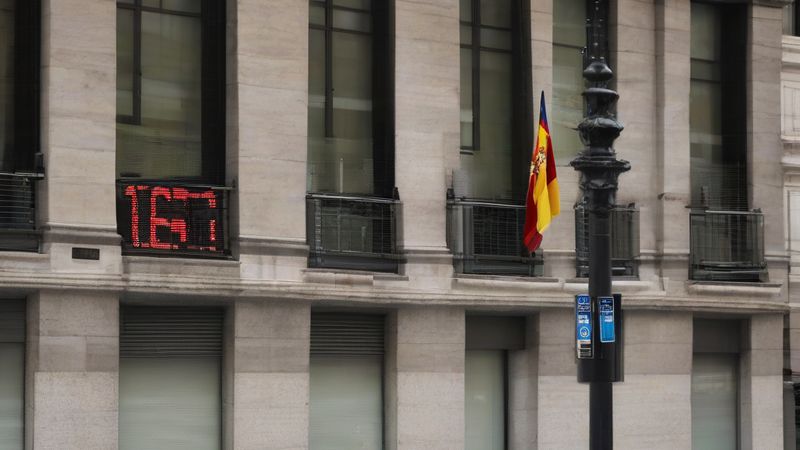 Борг уряду Іспанії перед Мадридом сягнув 12,367 млрд євро