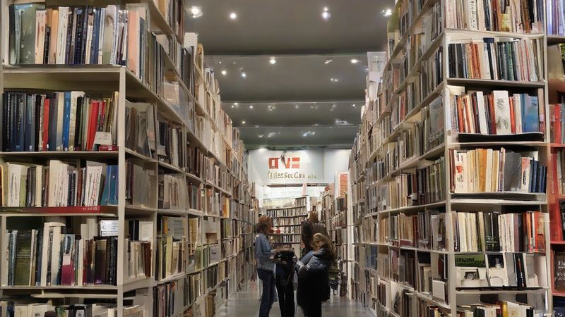 CaixaBank пропонує культурну програму на ярмарку книги в Мадриді