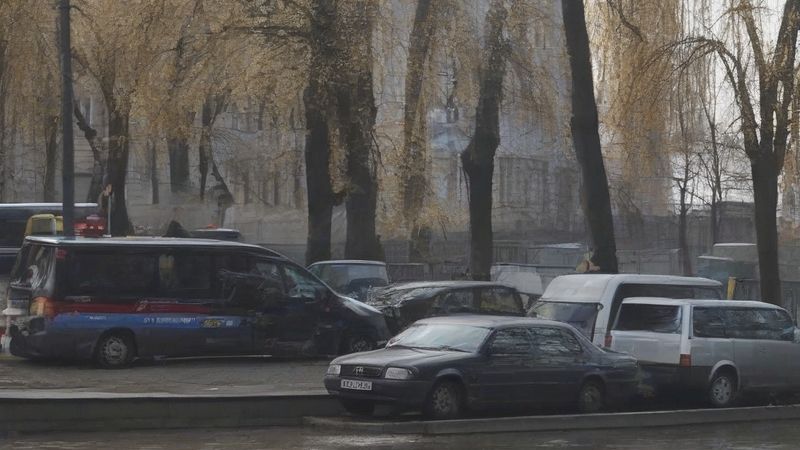 Пожежа в Парлі: згоріло 13 важких транспортних засобів