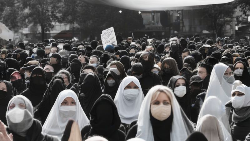 У Іспанії створять підкомісію щодо заборони закриття обличчя