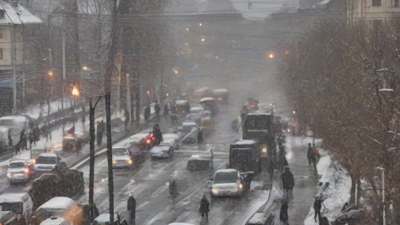 У Мадриді запускають гігантські потяги на 1900 місць