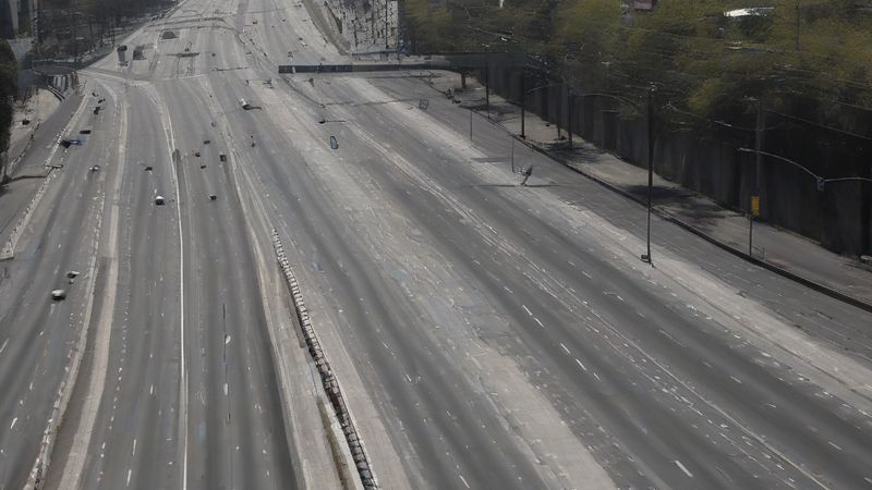 У Мексиці обмежать рух транспорту у вихідні